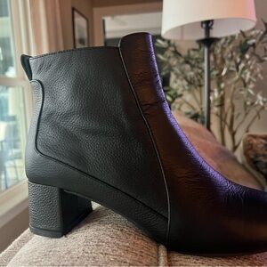 Jack Rogers Elegant Black Ankle Boots